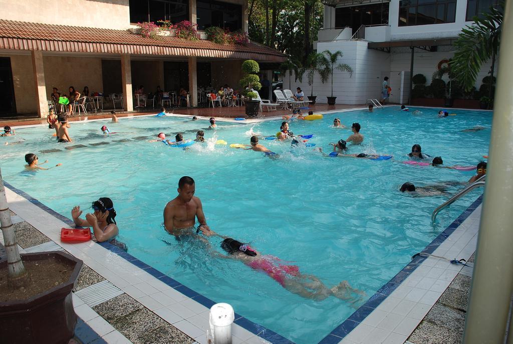 Hotel Sandjaja Palembang Eksteriør billede