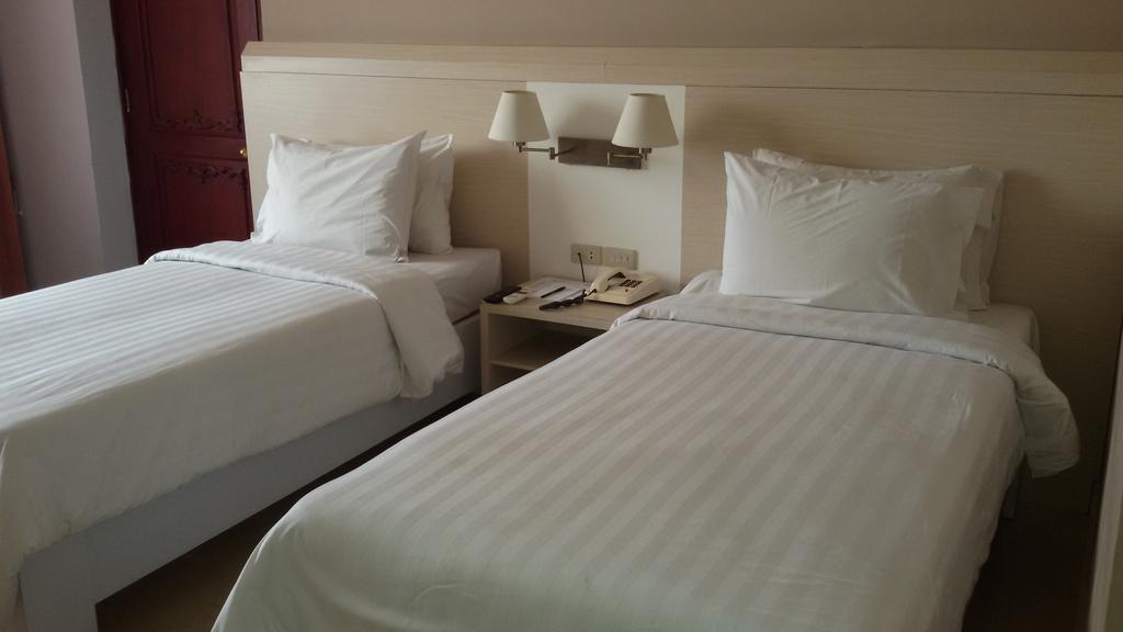 Hotel Sandjaja Palembang Eksteriør billede